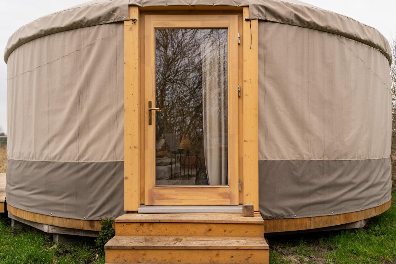 Hotel Jurty Glamping Gostynin Zewnętrze zdjęcie