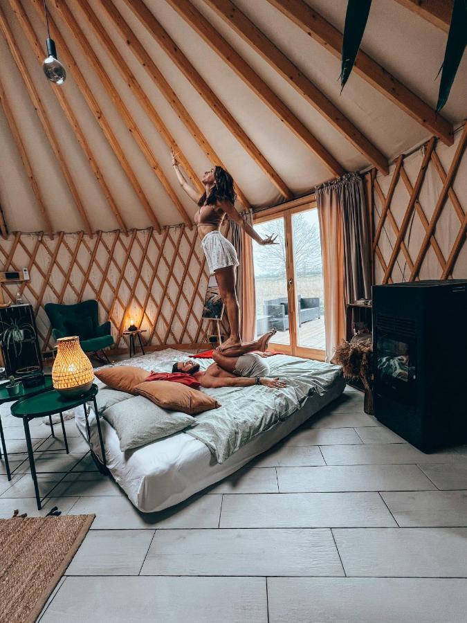 Hotel Jurty Glamping Gostynin Zewnętrze zdjęcie