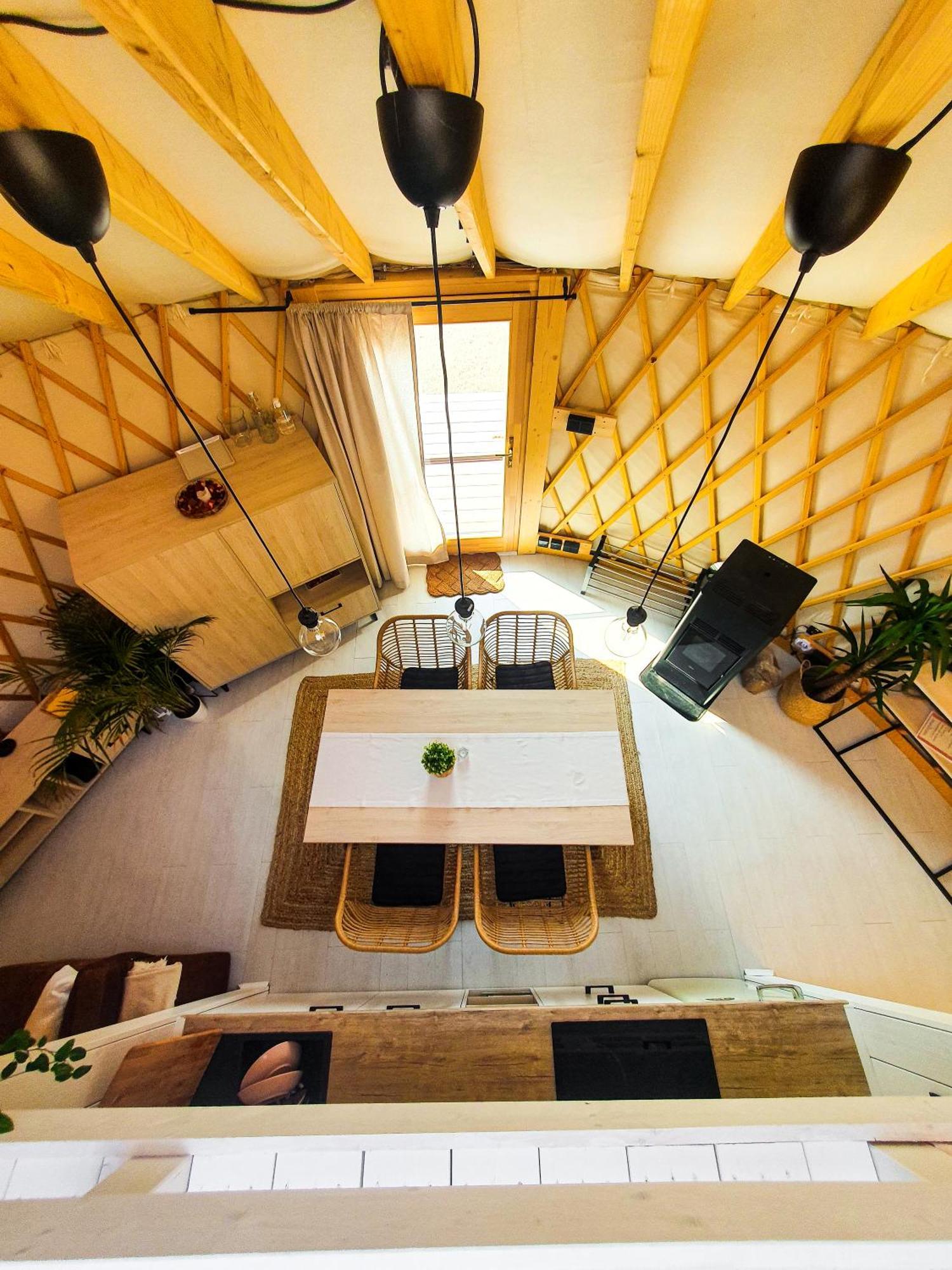 Hotel Jurty Glamping Gostynin Zewnętrze zdjęcie
