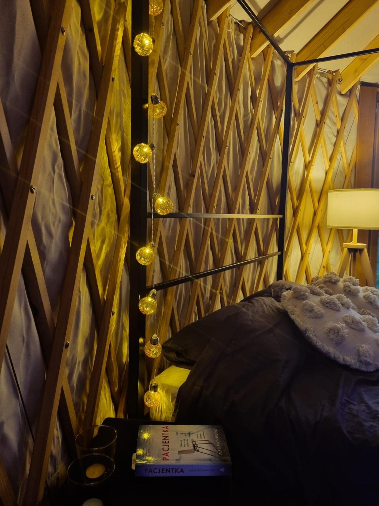 Hotel Jurty Glamping Gostynin Zewnętrze zdjęcie